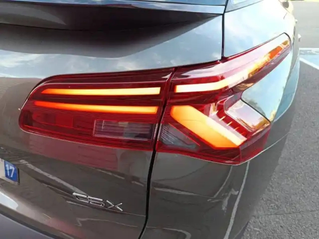 Citroën C5 x hybride rechargeable 225 s&amp;s e-eat8 — photo 17