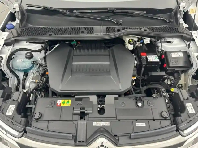 Citroën C4 e- 136 ch automatique — photo 48