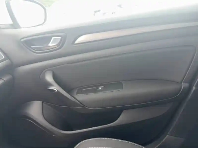 Renault Megane mégane iv berline blue dci 115 - 21b — photo 29