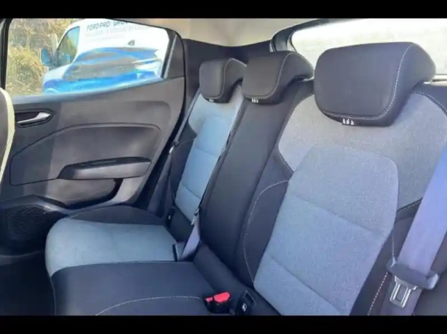 Renault Clio 1.0 tce 90ch evolution - 24 — photo 11