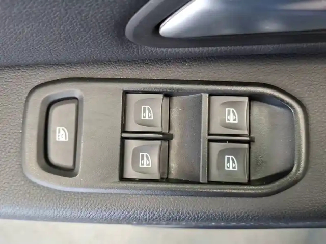 Dacia Duster blue dci 115 4x4 — photo 16