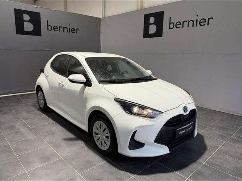 Toyota YARIS Toyota Yaris 116h Dynamic 5p MY22 — photo 1