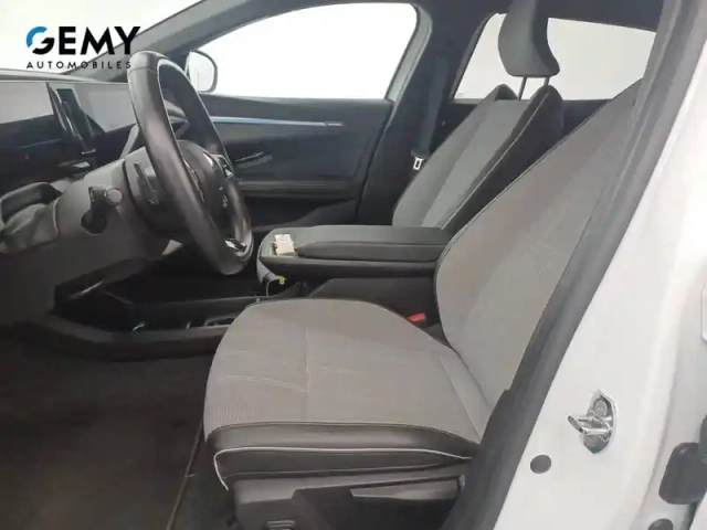 Renault Megane e-tech ev60 220 ch super charge — photo 31