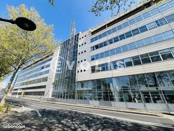 Bureaux 655 m²