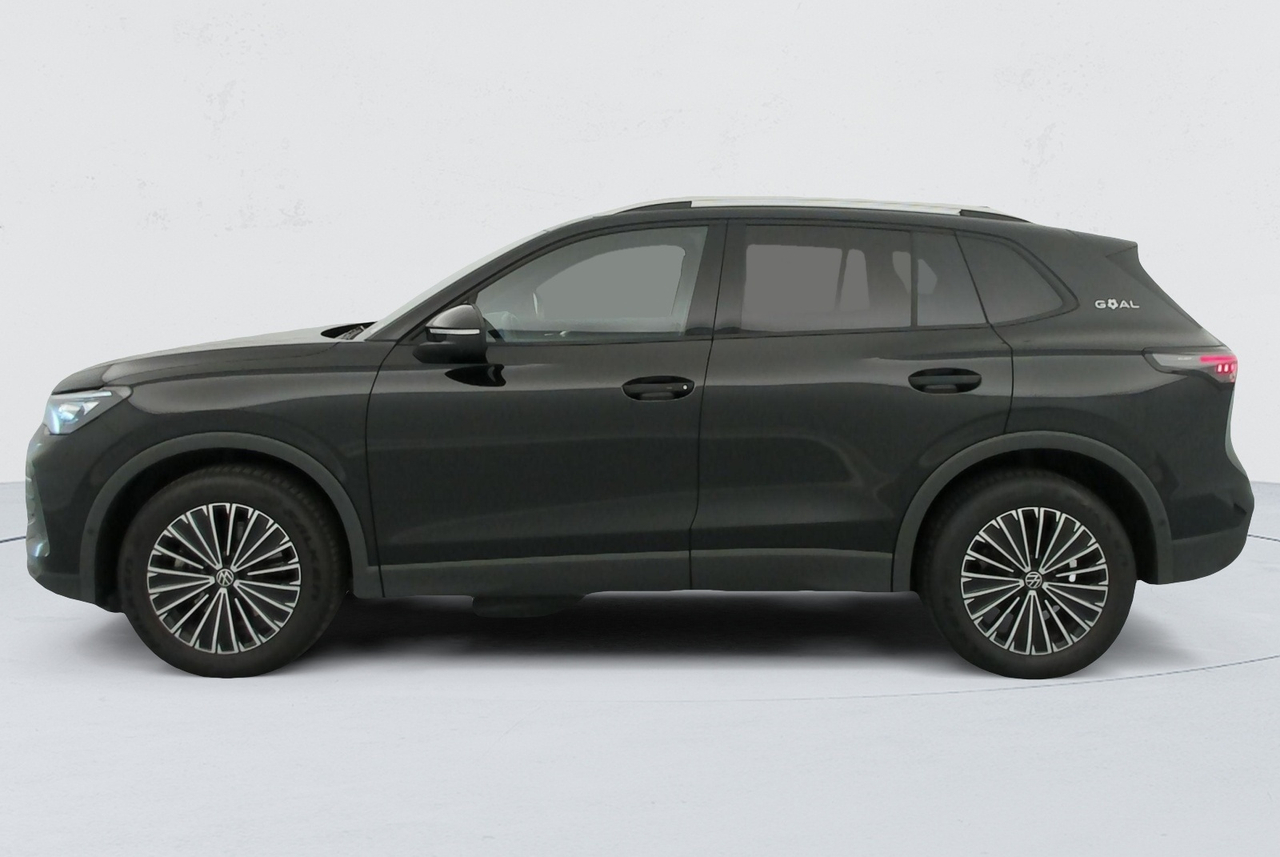 Volkswagen Tiguan — photo 2