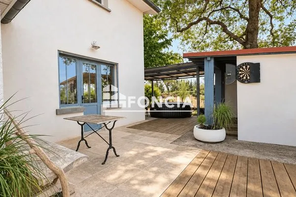 Maison 4 pièces 136 m²