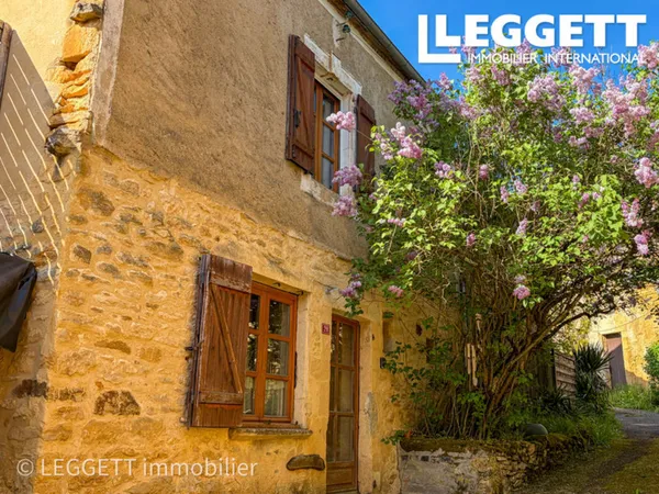 Authentique maison en pierres du XV et XIX avec son four à pain, terrasse, jardinet Hameau proche de