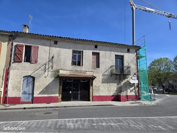 Immeuble 3 pièces 180 m²