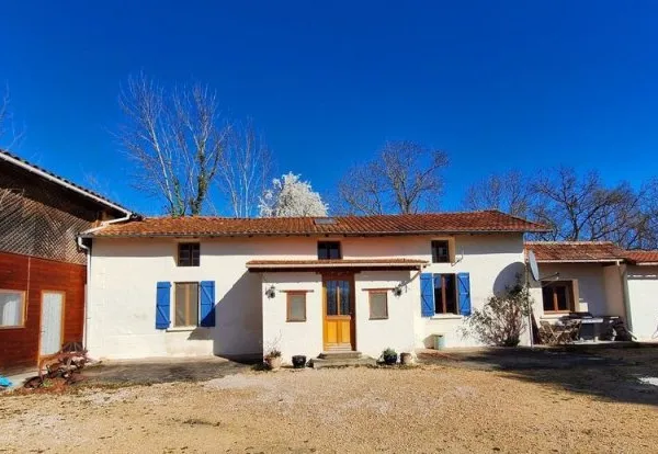 À vendre, proche de Castelnau Magnoac (Hautes Pyrénées) - Maison individuelle de 4 chambres avec pis