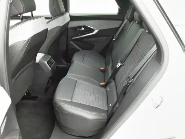 Peugeot 3008 hybrid 136 e-dcs6 — photo 12