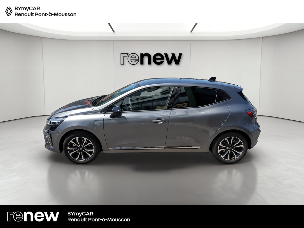 Renault Clio E-Tech full hybrid 145 — photo 2