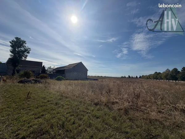 Terrain 28240 m² Provins