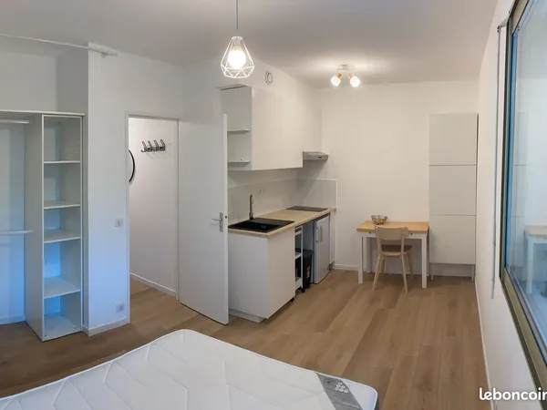 Studio rénové coeur Cabot