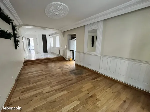 Local commercial 105 m²