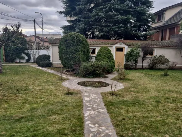 Terrain à bâtir au calme de 297 m2