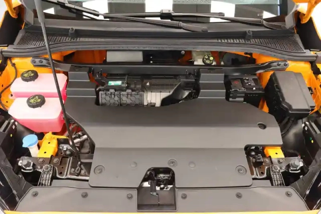 Mg Mg4 electric 51kwh - 125 kw 2wd — photo 82