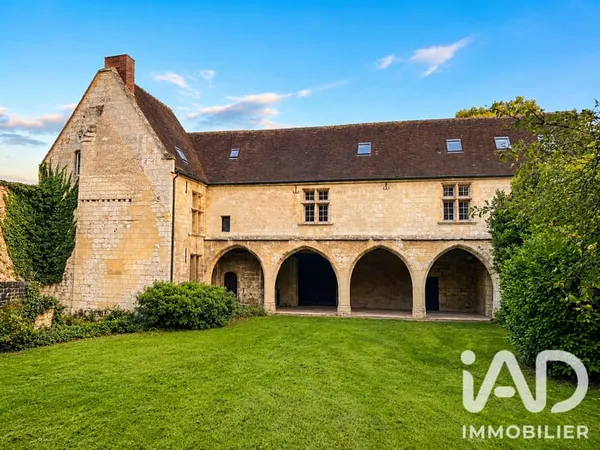 Maison 10 pièces 318 m²