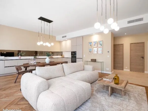 Nice port / garibaldi - 3p 50 m² - rénové haut de gamme - fort potentiel locatif