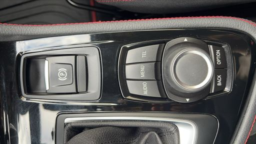 BMW Serie 2 Gran Tourer 218i 136 BVA6 - Sport – 2015 – 123180 km – Essence – Boîte Automatique — photo 10