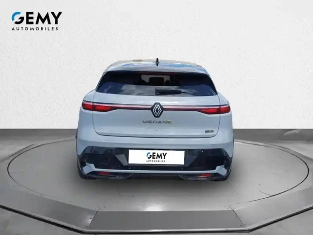 Renault Megane e-tech ev60 220 ch super charge — photo 5
