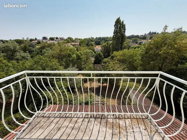 Maison 9 pièces 200 m²