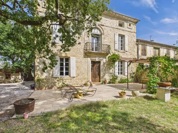 Demeure en pierre de 6 chambres élégamment rénovée près de Castelnaudary
