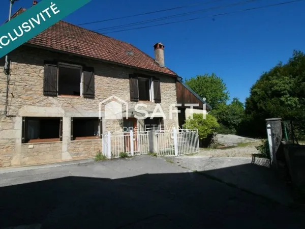 Maison de village en pierre