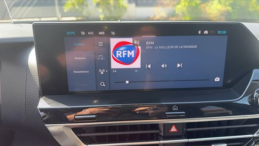 Citroen C4 1.5 BlueHDi 130 EAT8 - Max – 2024 – 26100 km – Diesel – Boîte Automatique — photo 17