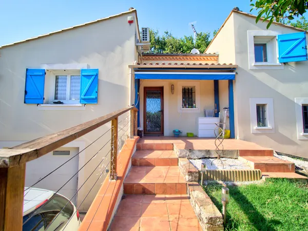 Maison familiale au Passage de 116m2 - composée de 4 chambres, salle de jeux, garage, piscine avec t