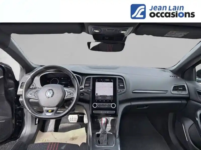 Renault Megane iv berline tce 160 edc — photo 18