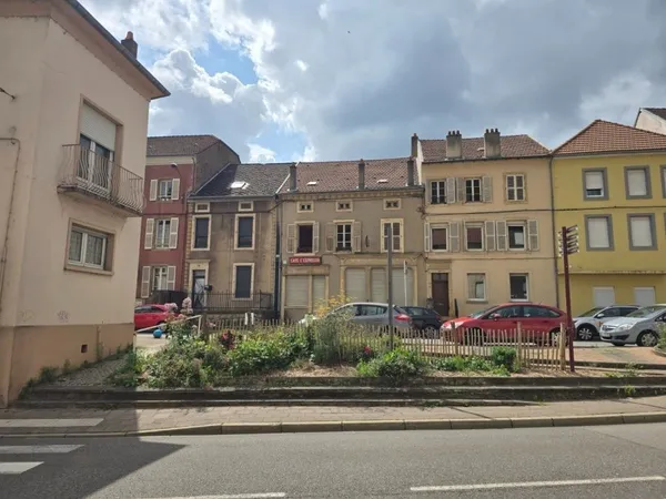 Maison 10 pièces 303 m²