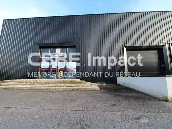 Local d'activité 755 m²