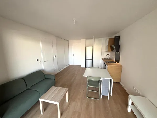 À louer Appartement 2 pièces meublé de 44,50 m2 avec balco