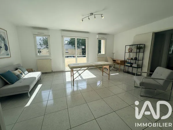Local commercial 3 pièces 65 m²