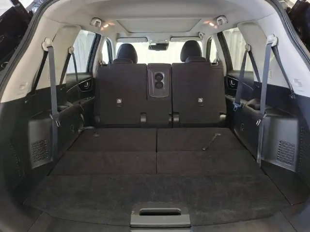 Nissan X-Trail dci 150 7pl — photo 19
