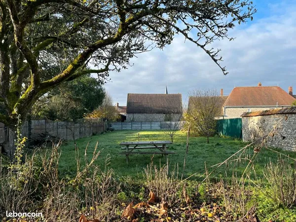 Terrain 745 m² AUNEAU BLEURY SAINT SYMPHORIEN