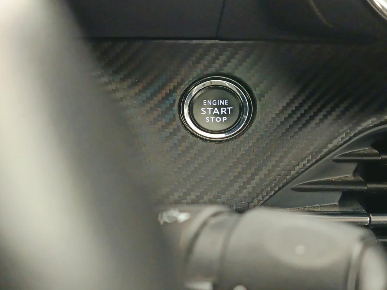 Peugeot 2008 puretech 130 s&s eat8 allure business — photo 27