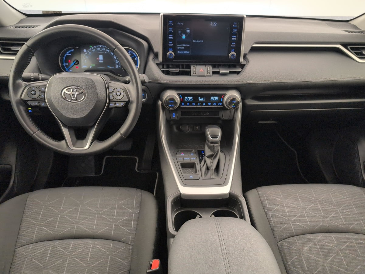 Toyota RAV 4 — photo 15