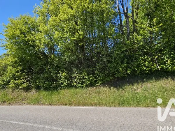 Terrain 800 m²