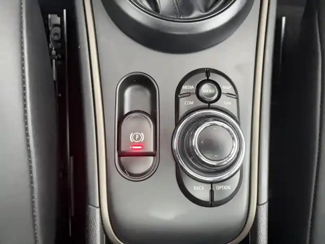 Mini Mini countryman 125 - 95 ch all4 bva6 — photo 86