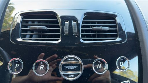 Aston Martin Rapide 6.0 560 S - S – 2017 – 31226 km – Essence – Boîte Automatique — photo 45