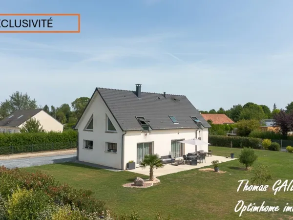 Maison comtenporaine 5 chambres 133 m2 hab sur 1200 m2 de terrain