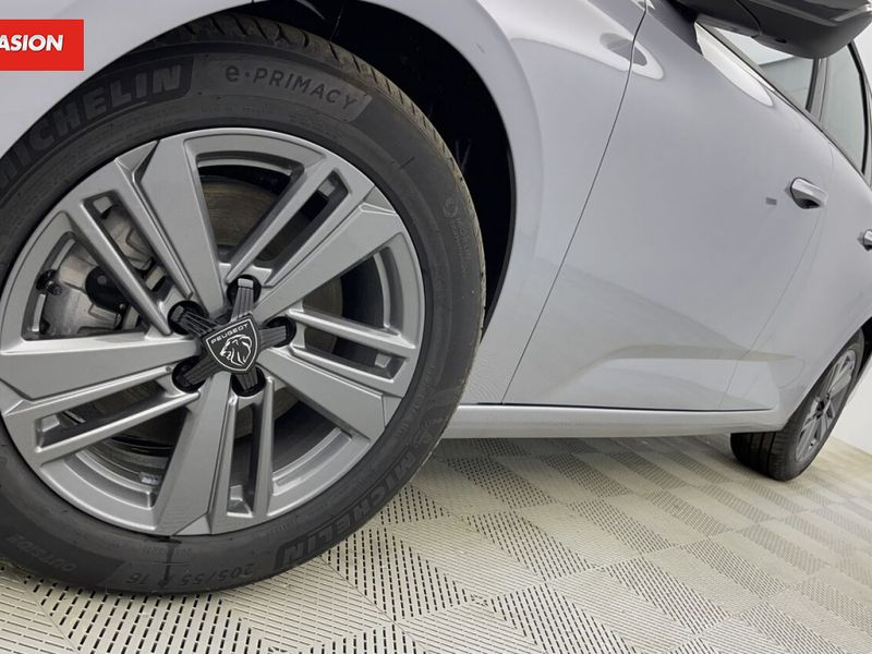 Peugeot 308 III 1.5 BlueHDi 130ch Active Pack — photo 12