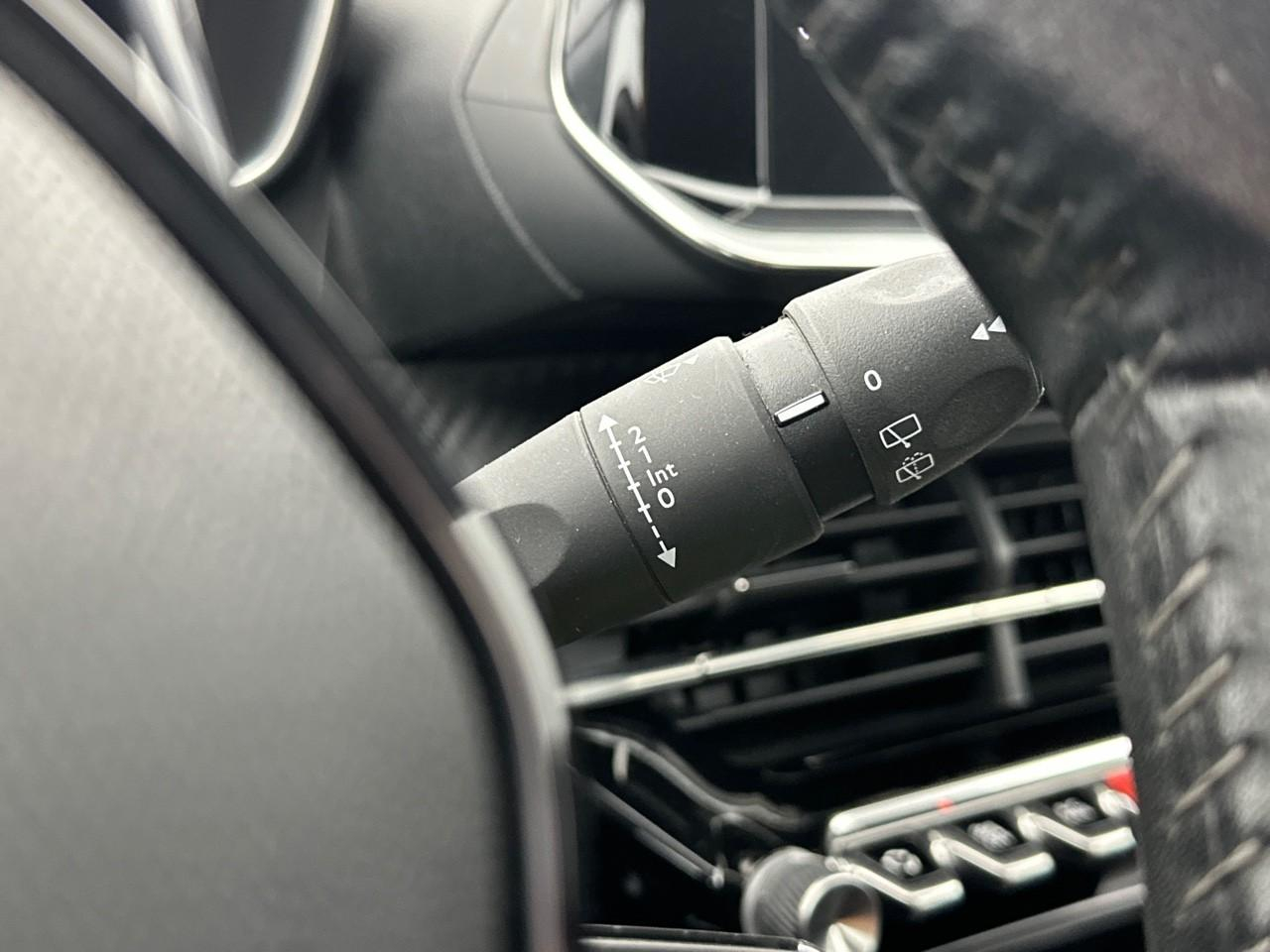 Peugeot 208 puretech 75 s&s bvm5 active — photo 18