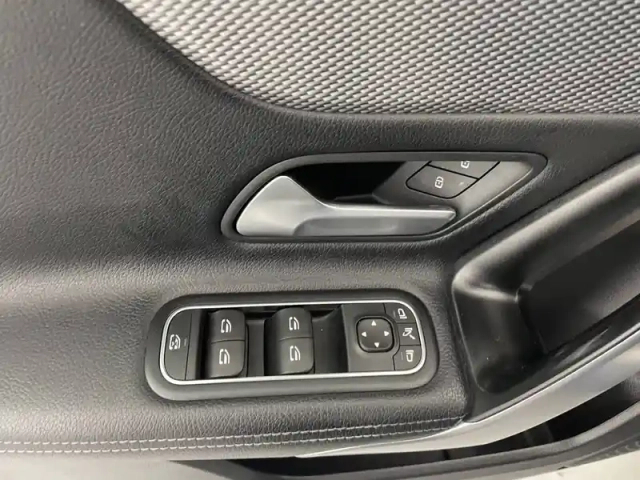 Mercedes Classe A 180 d 7g-dct — photo 92