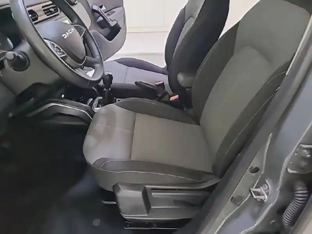 Dacia Duster blue dci 115 4x2 — photo 14
