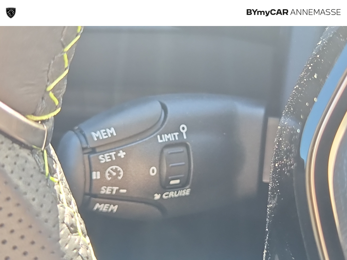 Peugeot 2008 Hybrid 145 e-DCS6 — photo 30