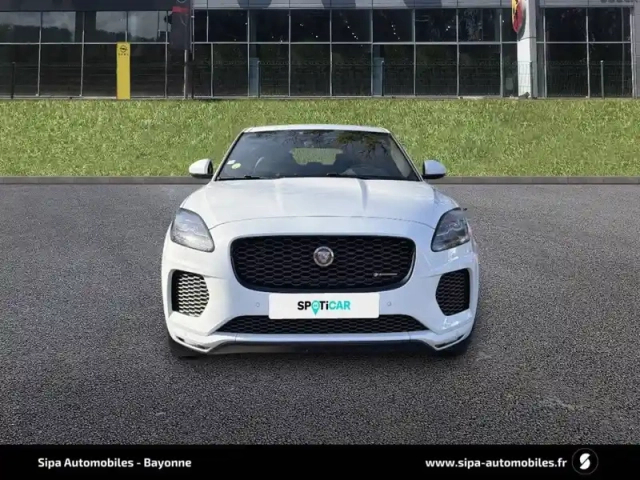 Jaguar E-Pace 2.0 d - 150 ch awd bva — photo 2
