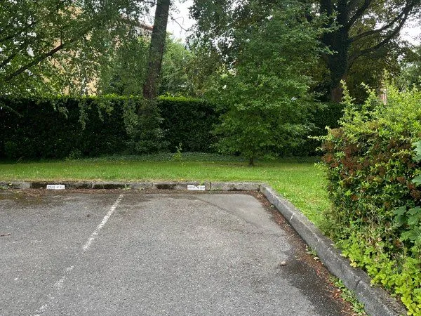 Place de parking sécurisée