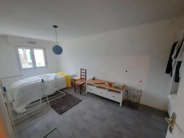 A LOUER - GROUPE GIBOIRE - APPARTEMENT T2 MEUBLE- RENNES